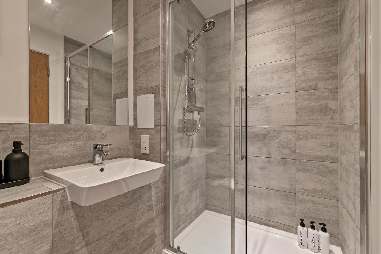 Airport Oasis: Luxury With Free Parking Luton (Bedfordshire)