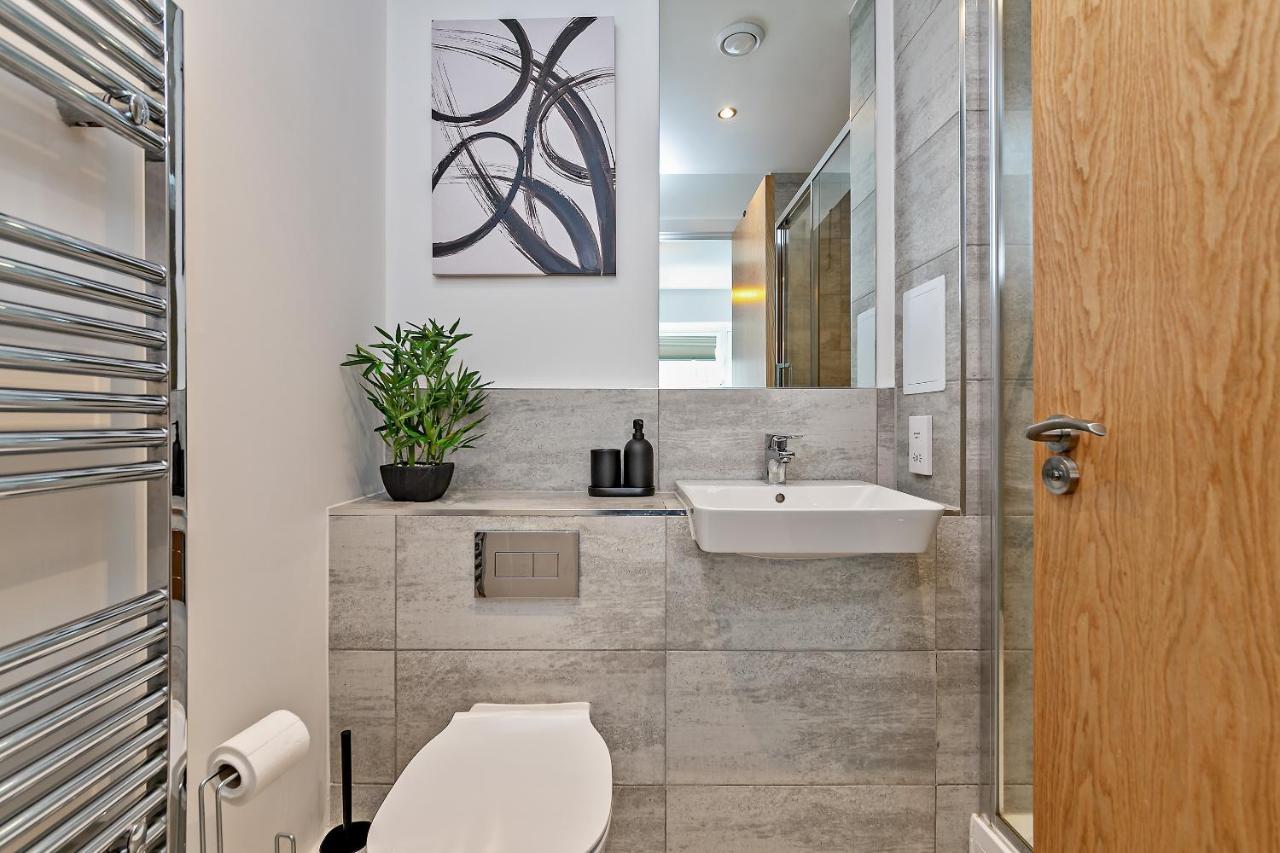 Airport Oasis: Luxury With Free Parking * Luton (Bedfordshire)